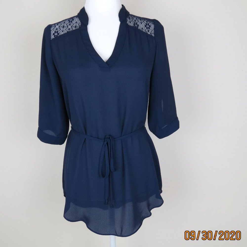Iz Byer 3/4 Sleeve V-Neck Navy Blue Blouse S